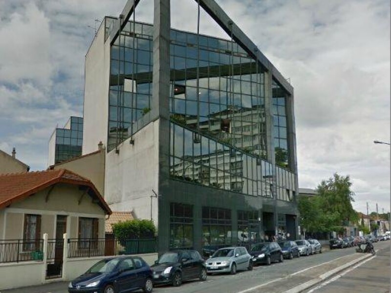 Bureau meublé / 4-5 postes