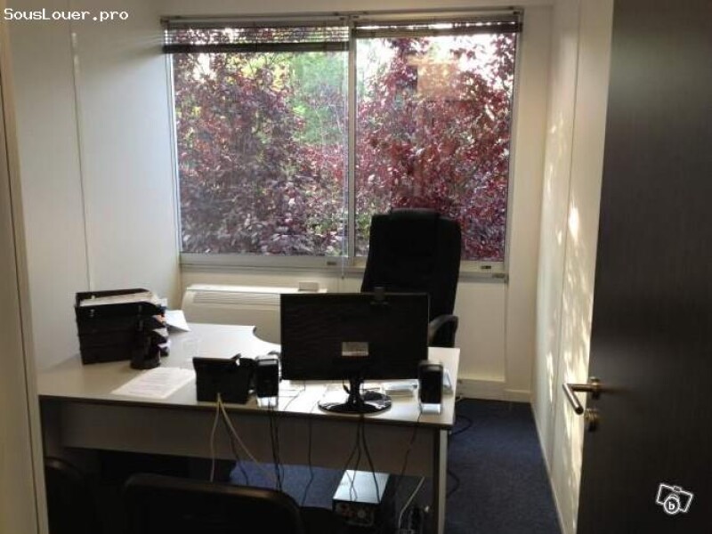 Bureaux - 5 à 12 m² - Zone Bordeaux aéroport - au mois ou à la journée