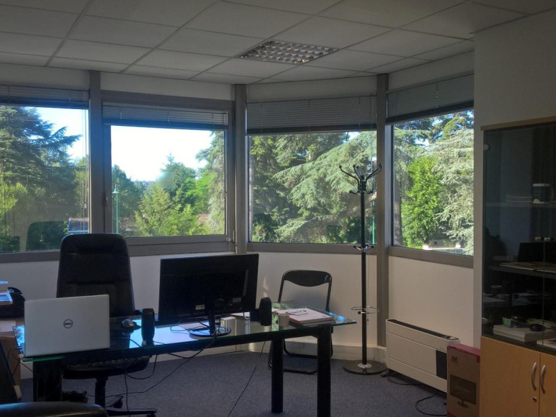 Bureaux meublés